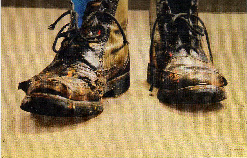 Laurencena, Autoretrato, essay by Corinne Sacca-Abadi